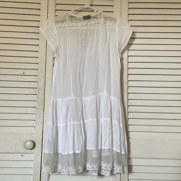 WHITE FLOWY COTTAGE CORE INSPIRED MINI DRESS - Picture 3 of 9